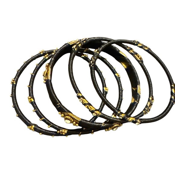 Black And Goldtone Bangle Set Of 5 Thread Wrapped w/ Rhinestones Approx 9” - Picture 2 of 4